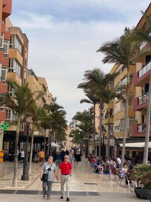 Apt Con Espectacular Vista, Piscinas, Recep 24 Hs Benalmadena Bagian luar foto