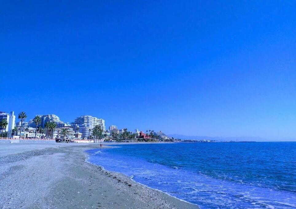 Apt Con Espectacular Vista, Piscinas, Recep 24 Hs Benalmadena Bagian luar foto