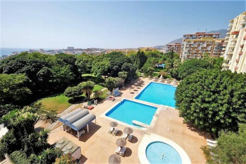 Apt Con Espectacular Vista, Piscinas, Recep 24 Hs Benalmadena Bagian luar foto
