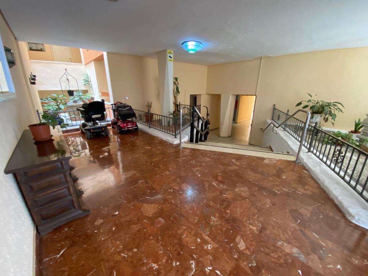 Apt Con Espectacular Vista, Piscinas, Recep 24 Hs Benalmadena Bagian luar foto